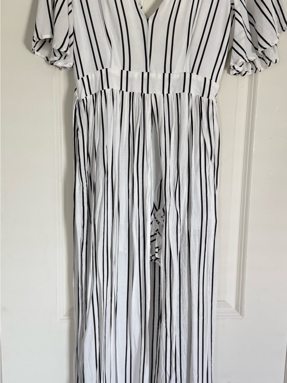 Boutique Women’s White Black-Striped V-Neck Jumpsuit